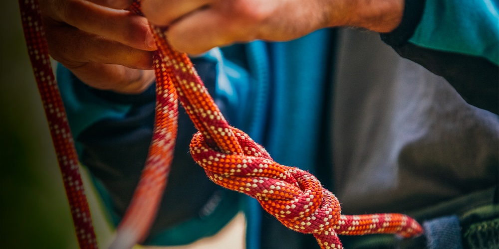 How To Tie A Rope Knot: 8 Essential Knots