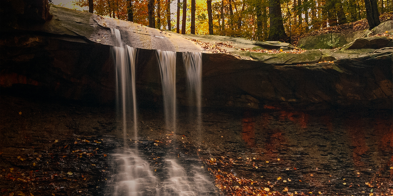 Two tiers of Blue Hen Falls in Cuyahoga Valley National Park
